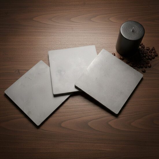 Kvadrāta formas betona paliktnis 13x13cm